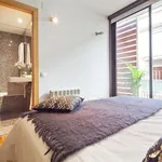 Rent 3 bedroom apartment of 915 m² in Barcelona