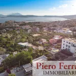 Rent 7 bedroom house of 160 m² in Pozzuoli