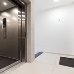 Pronajměte si 2 ložnic/e byt o rozloze 71 m² v Capital City of Prague