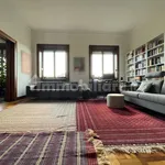 Rent 5 bedroom house of 326 m² in Rome