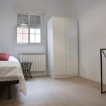 Rent a room of 71 m² in madrid