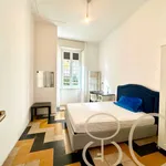 Rent 3 bedroom apartment of 100 m² in Milan