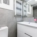 Rent 4 bedroom apartment of 95 m² in Barcelona