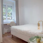 Rent a room in lisbon