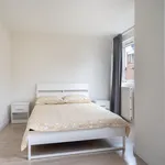 Huur 4 slaapkamer appartement van 126 m² in Almere