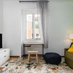 Rent 2 bedroom apartment in milan