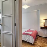 Rent 5 bedroom apartment in Lisbon