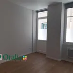 Appartement de 4023 m² avec 2 chambre(s) en location à TARARE