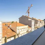 Rent 5 bedroom apartment of 82 m² in Porto