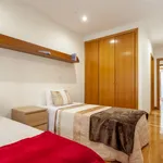 Rent 3 bedroom apartment in Porto