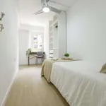 Rent a room of 100 m² in valencia