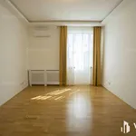 Rent 4 bedroom apartment of 96 m² in Gyor