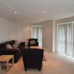 Rent 2 bedroom flat in Swansea