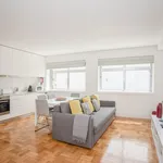 Rent 1 bedroom apartment of 45 m² in Porto