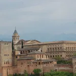 Rent a room in Granada']