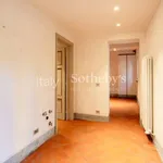 Rent 16 bedroom apartment of 525 m² in Lucca