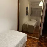 Rent 3 bedroom apartment in Lisbon