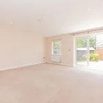 Rent 4 bedroom apartment in South East England