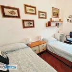 Rent 6 bedroom apartment of 142 m² in Genoa