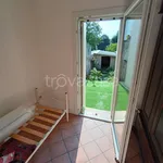 Rent 4 bedroom apartment of 70 m² in Adria