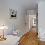 Miete 4 Schlafzimmer wohnung von 188 m² in Munich