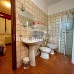 Rent 5 bedroom house of 100 m² in Piombino