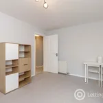 Rent 2 bedroom flat in Edinburgh