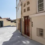 Rent 1 bedroom apartment in Porto