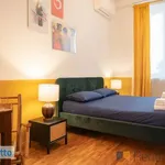 Rent 3 bedroom apartment of 98 m² in Milan