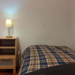 Rent 4 bedroom apartment in Lisbon