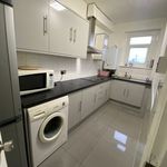 Rent 4 bedroom flat in East Of England