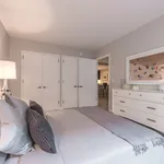 Rent 1 bedroom apartment of 79 m² in New York