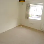 Rent 3 bedroom flat in Elmbridge