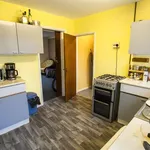 Rent 3 bedroom flat in West Midlands