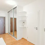 Pronajměte si 3 ložnic/e byt o rozloze 88 m² v Prague