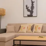 Rent 1 bedroom apartment of 60 m² in valencia