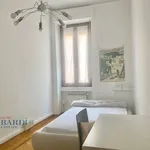 Rent 3 bedroom apartment of 90 m² in milano