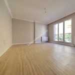 Rent 4 bedroom apartment of 78 m² in İstanbul