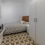 Rent 7 bedroom apartment in Barcelona