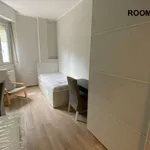 Rent a room of 150 m² in milan