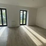 Maison de 122 m² avec 4 chambre(s) en location à Colombier-le-Jeune