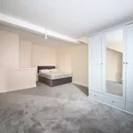 Rent 1 bedroom house in Leeds