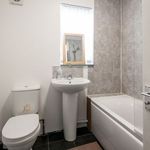 Rent 5 bedroom flat in Yorkshire And The Humber