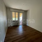 Affitto 5 camera appartamento di 167 m² in Bologna