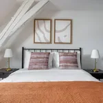 Rent 1 bedroom apartment of 657 m² in Zurich