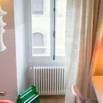 Rent 2 bedroom apartment of 67 m² in Florence