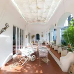 Rent 6 bedroom house of 240 m² in Capri