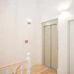 Rent 1 bedroom apartment of 48 m² in Porto