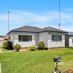 Rent 3 bedroom house in Figtree