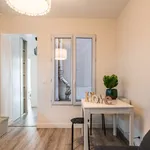 Appartement de 560 m² avec 2 chambre(s) en location à Paris